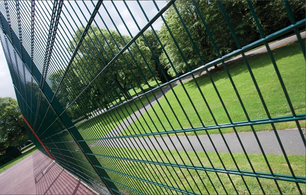 868 656 Powder Coated Double Wire Welded Mesh Fence Panels