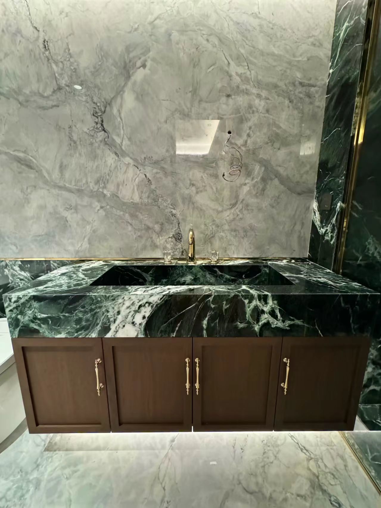 Luxury Pradas Verde Marble Vanity Top | Deep Green with Silver Gray Veins