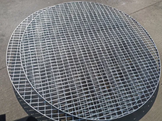 Rust-Proof Galvanized Steel Grating Platform Serrated Steel Grating