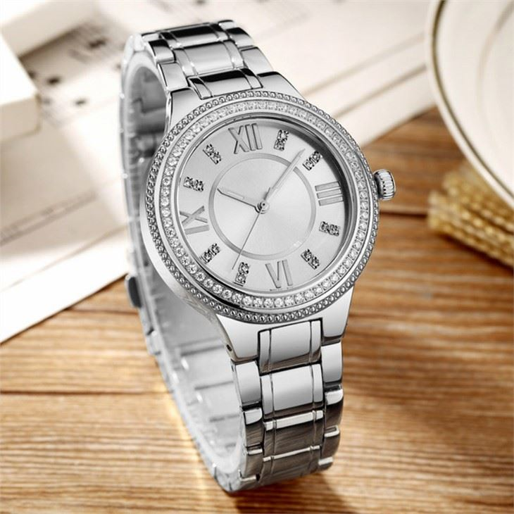 Aolly Case Women Quartz Wrist Watch Diamond Set Steel Belt 20cm Strap