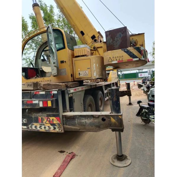 25k5-1 2015 Xg grúa móvil de 25 toneladas equipo pesado grúa de camión de segunda mano para el mercado