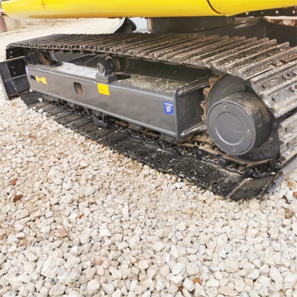 Хорошее здоровье Япония Оригинальная цепь с ползучей цепью Komatsu PC70 экскаватор с низким рабочим временем