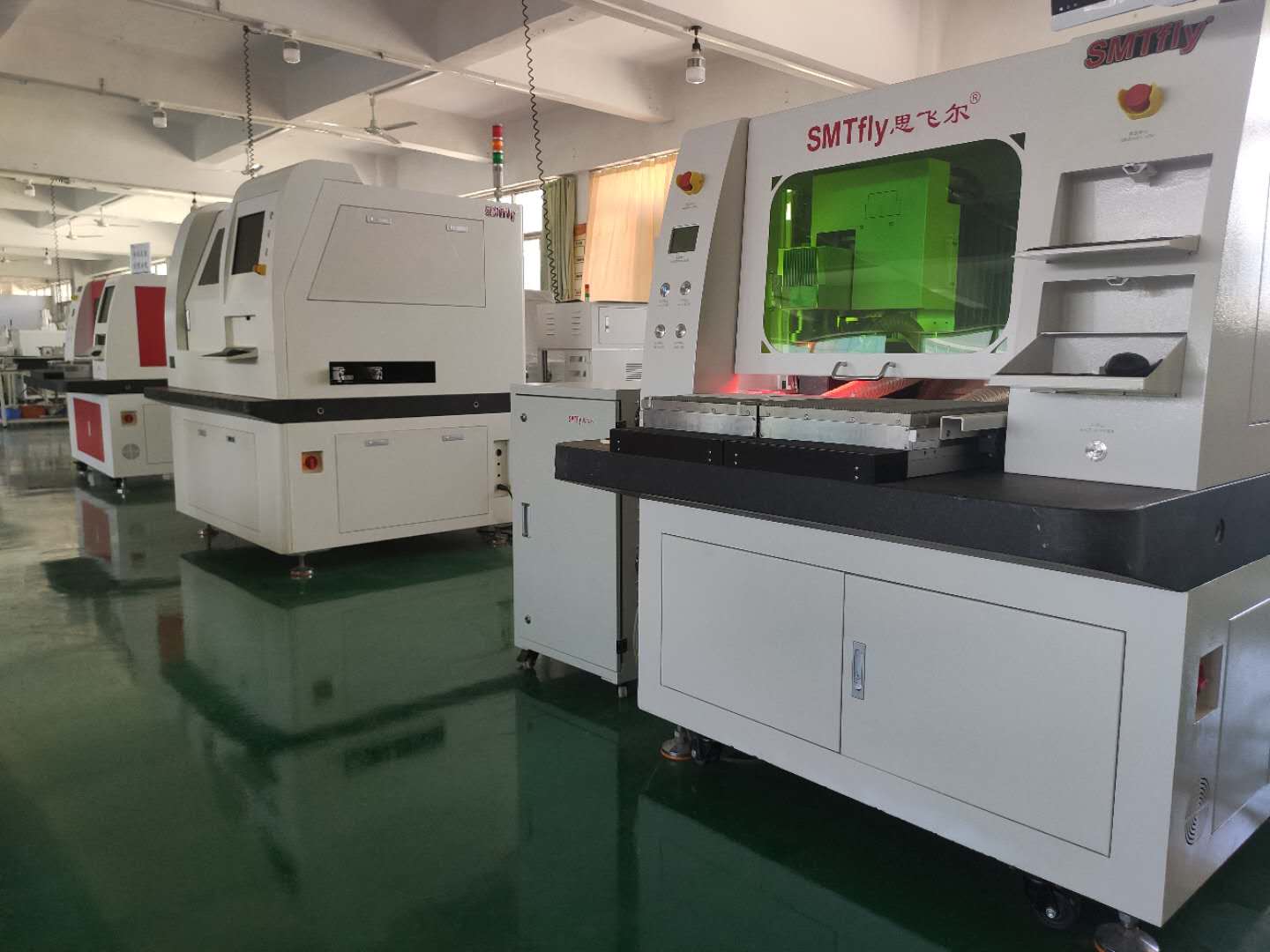 Разделитель лазера PCB FPC с УЛЬТРАФИОЛЕТОВОЙ головой лазера для производственной линии собрания PCB SMT