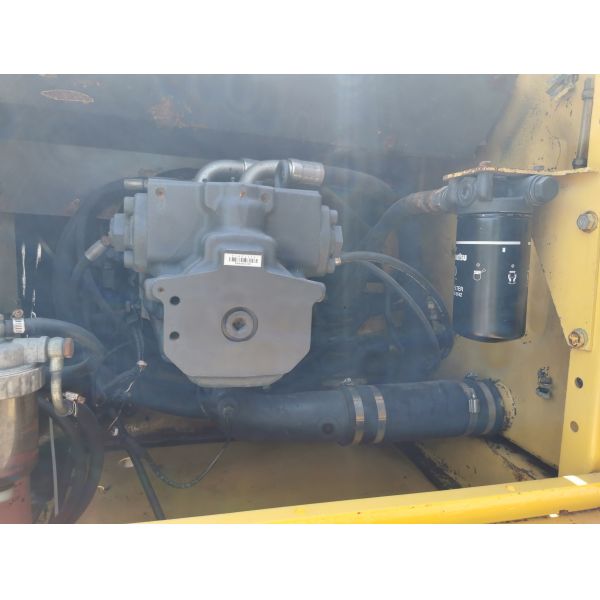 В хорошем состоянии экскаватор Komatsu PC200 Япония 20 тонн с оригинальным гидравлическим цилиндром