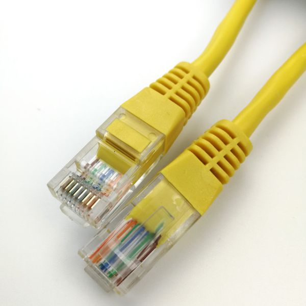 UTP Cat5e Rj45 к желтому цвету кабеля гибкого провода локальных сетей сети RJ45