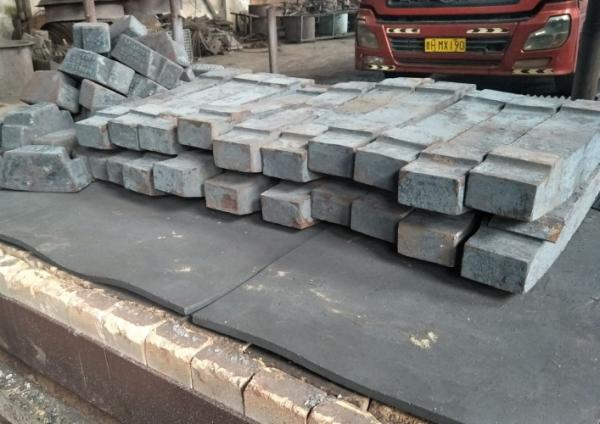 Chrome-Moly Steel End Clamp Bar C0.8-0.9 for cement mill and mine mill