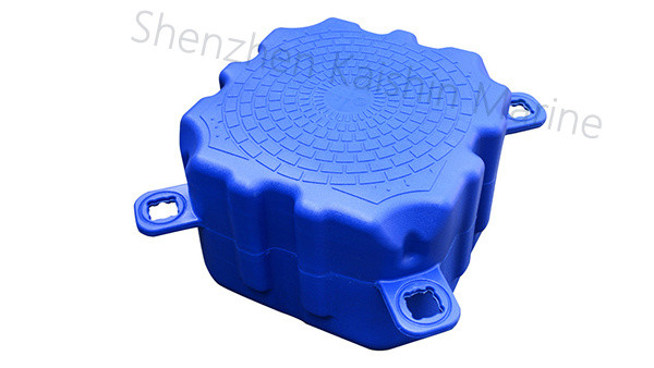 La flotación modular plástica cubica el pontón Pier Modular Dock Cubes del flotador del muelle del HDPE