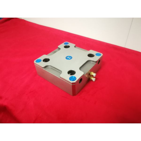 CNC зажимая приспособления пневматических пневматических тисков пневматические для 3/4/5 оборудований CNC оси