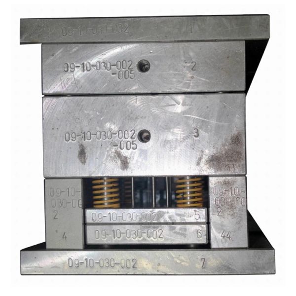 High Gloss Polishing EDM Texture Surface Home Mold