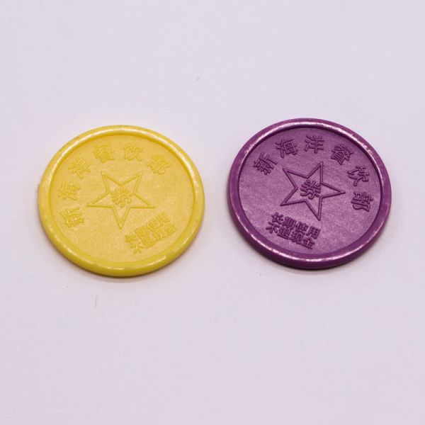 Eco-friendly Durable Embossed Plastic Chips Plastic Token Coins for Awards and Sports
