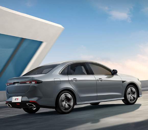 KAIYI E5 Compact Sedan with 1.5T Turbocharged Engine, EURO VI Emission Standards, and Independent Multi-Link Suspension