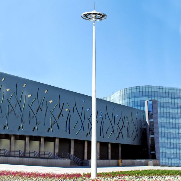 Galvanized Steel Stadium Lighting Tower 15-35m ODM High Mast Light Pole