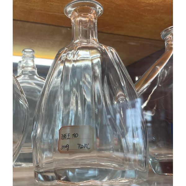 350 мл 500 мл 700 мл 750 мл Стеклянная бутылка для водки Коньяка Виски Утонченный и элегантный дизайн