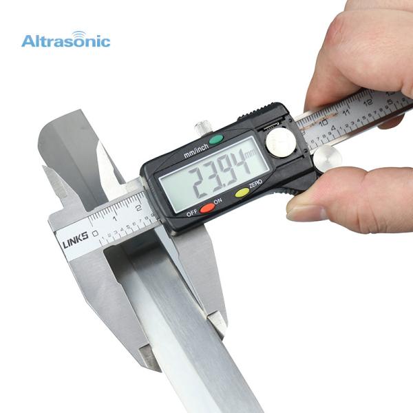 découpeuse ultrasonique de nourriture de la lame 500w 28kHz de 30mm