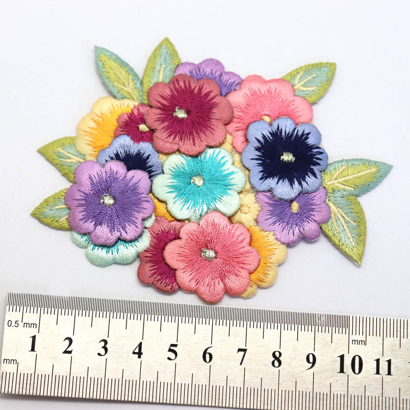 Three-Dimensional Applique Flower Embroidery Badge Flower Patches for Clothes