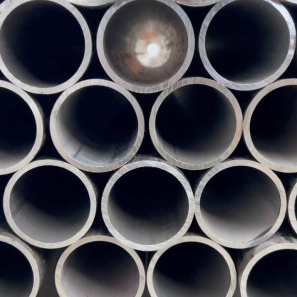 Tube de forage sans soudure 4140 pour puits de pétrole, tubage de forage, train de tiges pour forage de puits de pétrole avec une grande rectitude