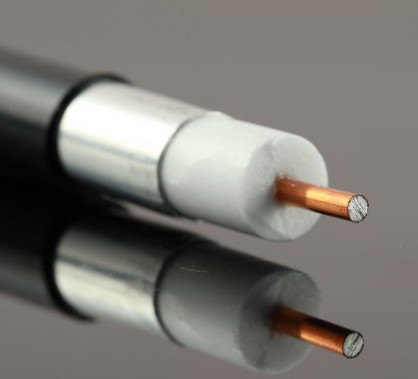 Черная трубка коаксиального кабеля сигнала/кабеля хобота волокна алюминиевая для сети с модулированной передачей, 1000 МХЗ