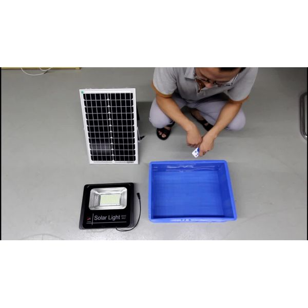 Полностью яркий режим интегрировал солнечное дистанционное управление уличного света 400w СИД IP65