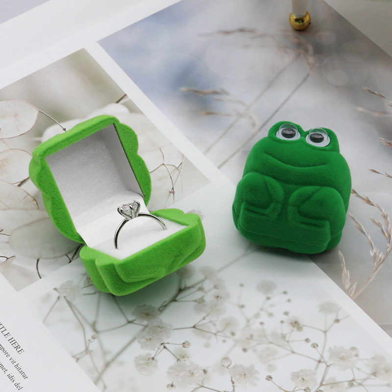 Cute Little Frog Luxury Velvet Jewelry Box Custom Color Velvet Ring Box 40x38x36mm