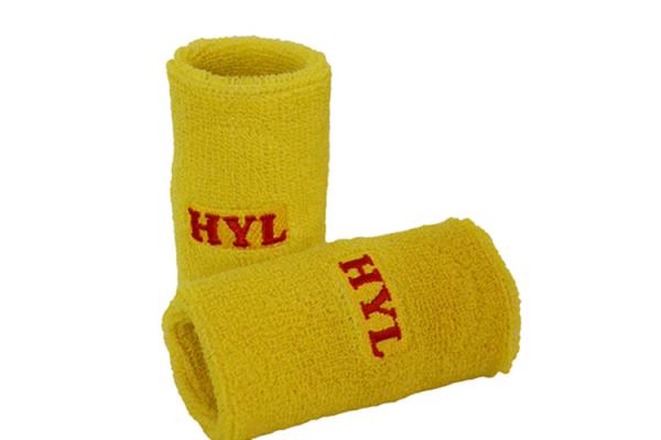 8*8cm Custom Embroidered Sweatbands , Sports Sweat Wristbands Soft Materials