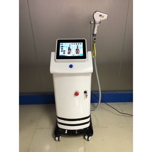 Non Channel 755 808 1064nm Combination Diode Laser Machine For Hair Removal