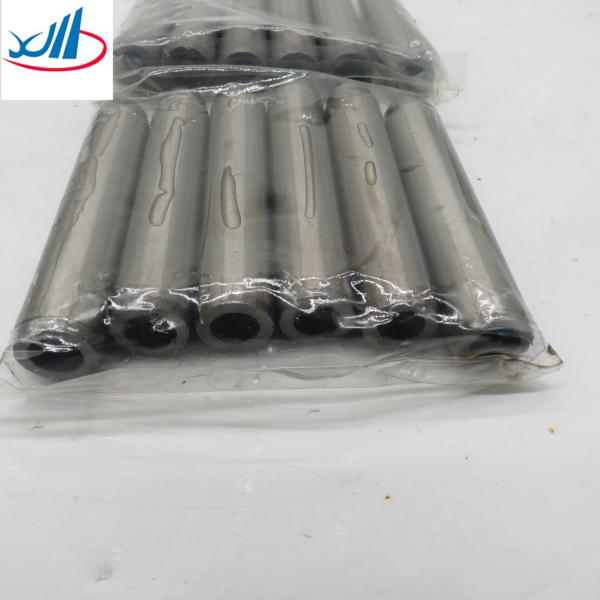 Liugong Engine Spare Part Iron Valve Guide C6121ZG50 1487425