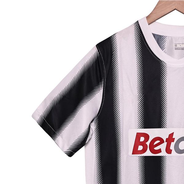 2011-2012 Juventus Home Retro Football Jersey Fans Customized
