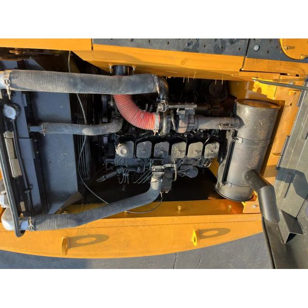 Использованные колесные экскаваторы Hyundai R210W-9 с емкостью в 1,34 м3