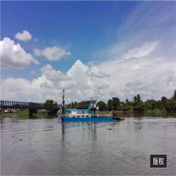 Land 300cbm/H Cutting Suction Dredger With Dredging Dragon Machine