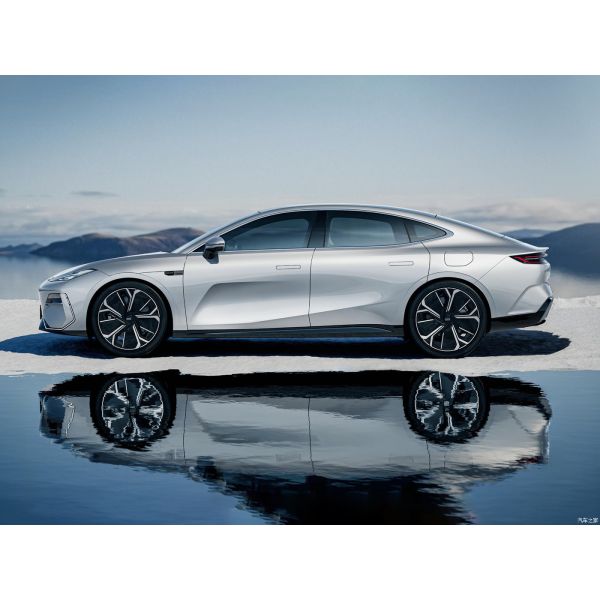 200KW Single Motor 2024 Geely Galaxy Yinhe E8 665km Starship Voyage Edition Energy Vehicle