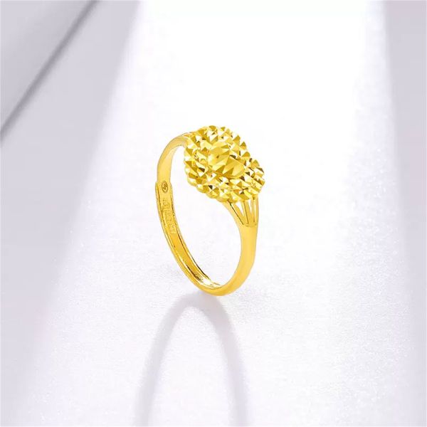 Understated Beauty Plain Gold Bands