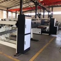 Máquina de carpetas flexibles para la conversión de cartón corrugado en cartón