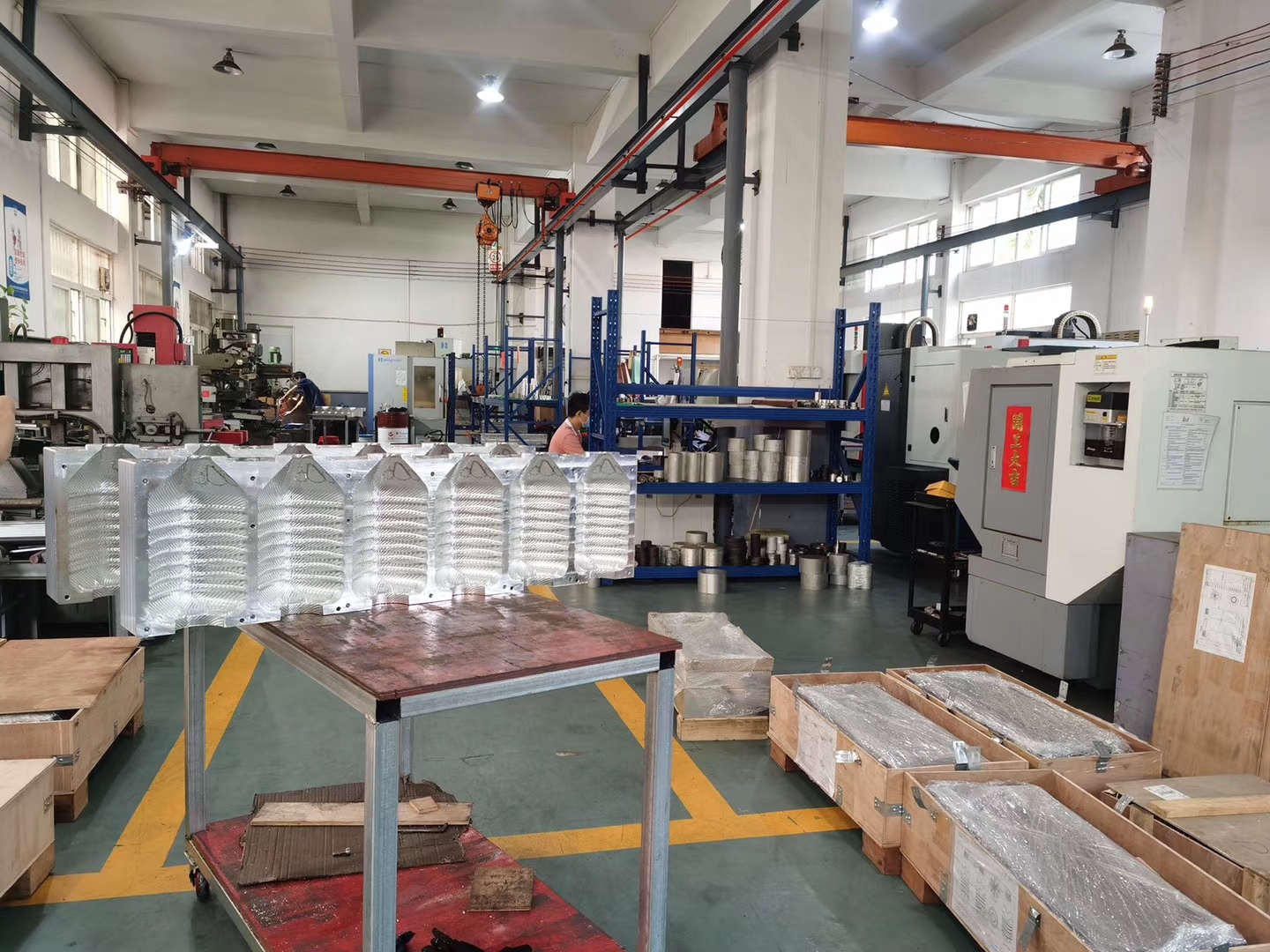 Машина прессформы дуновения бутылки 6600BPH 6000 BPH