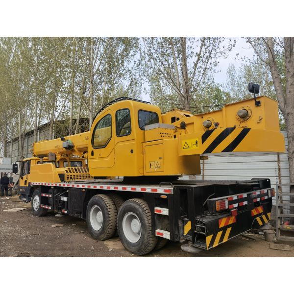100 Ton Mobile Crane Used Truck Lifting Crane with Maximum Operating Speed of 75km/h