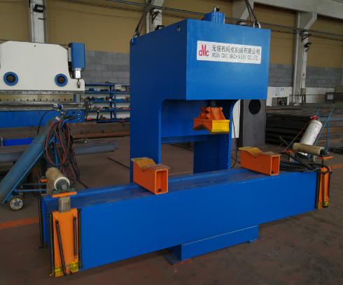 Pole Straightening Machine Model JZ-30-3000