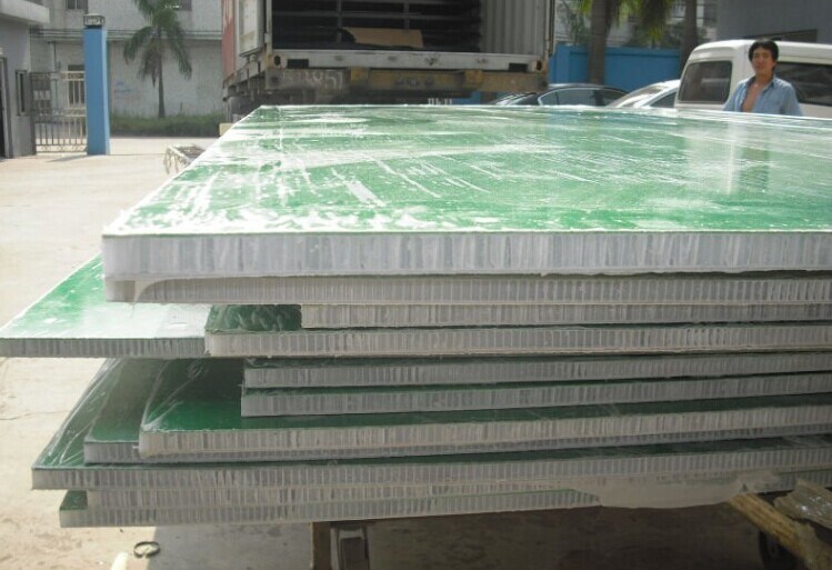 FRP Honeycomb Sandwich Panel Insulated Dry Freight Truck Bodies White Color