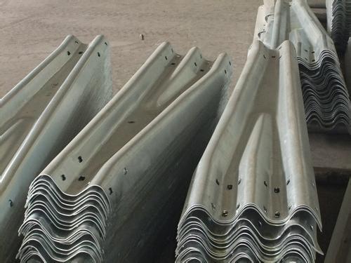 Q235 Galvanized Highway Guardrail Beam Thire Beam / W Beam / Transation Beam