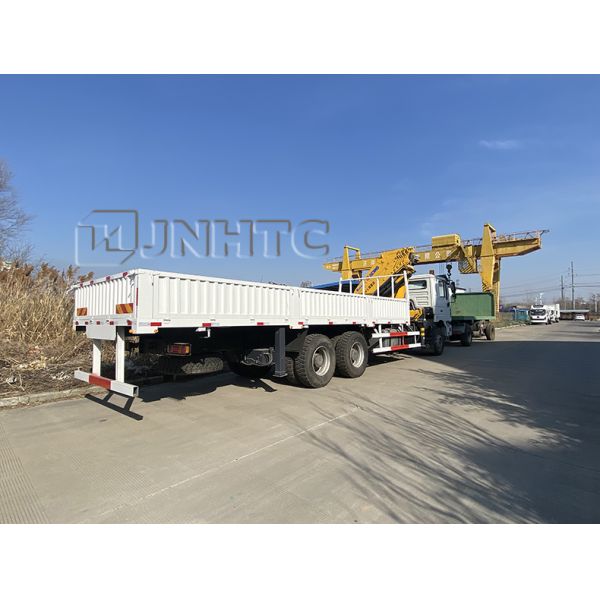 Flatbed Dropside Cargo Truck Mounted Crane Shacman F3000 6x4