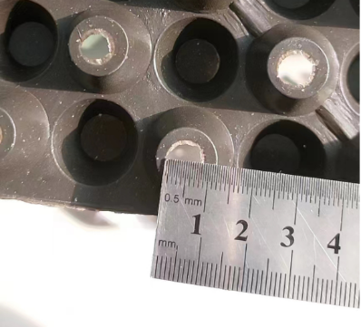 30 мм высоты двойной стороны с воронками HDPE дренажной ячейки для современного дизайна зеленой крыши