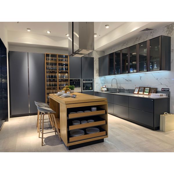 Italian Design Kitchen Cabinet with Quartz Stone Top and Tall Cabinet Ready to Ship