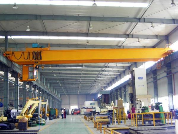 Remote Control Q235B Double Girder Overhead Crane 7.5-35m Span
