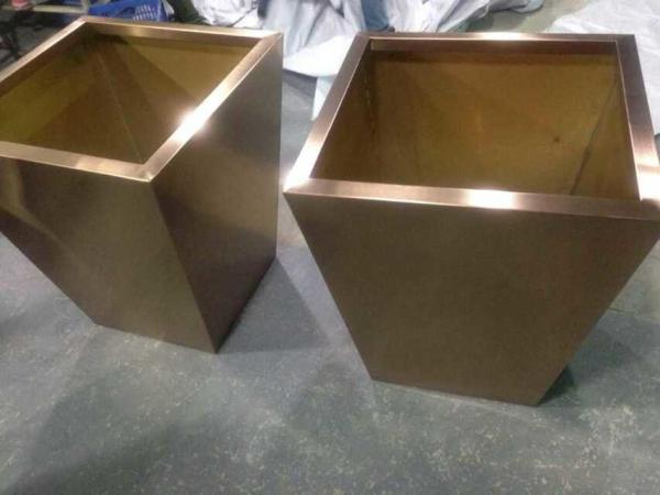 Double Doors Plastic Caps Vacuum Metallizing Equipment For Silver Golden Shiny Colors