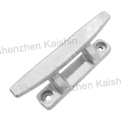 Ferro de moldação galvanizado que amarra os grampos do barco/o poste de amarração feitos sob encomenda Marine Hardware amarração do navio 316 grampos da doca