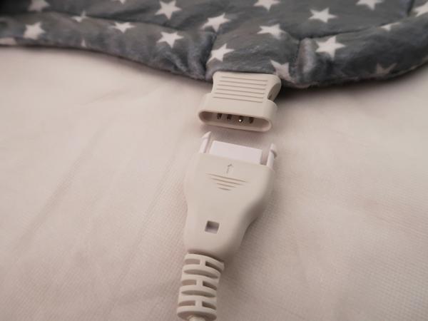 100W Neck Heating Pad Fast Heating With Overheating Protection