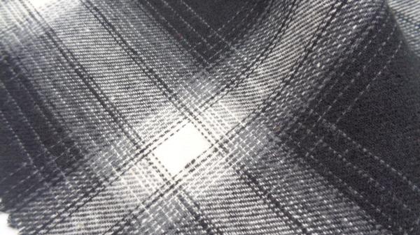 100% Polyester Outdoor Jacket Fabric 220gsm 150 Cm Windproof Grid
