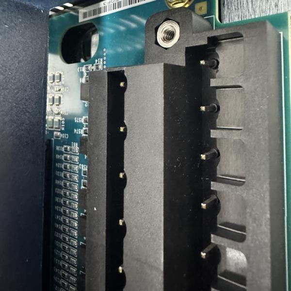 La carte de connexion de la borne d'entrée/sortie de contact GE IS400TBCIS2C pour le modèle VIe