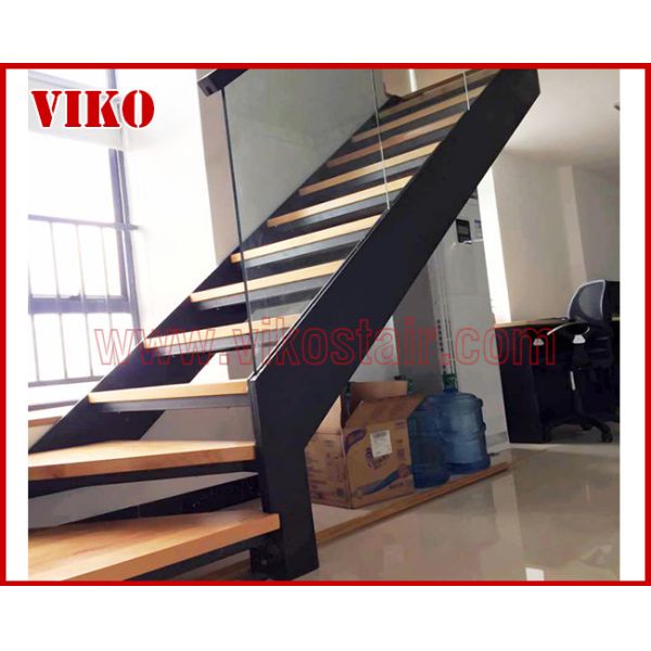 Double Steel Plate Staircase VK18S ,Railing tempered glass, Handrail b eech