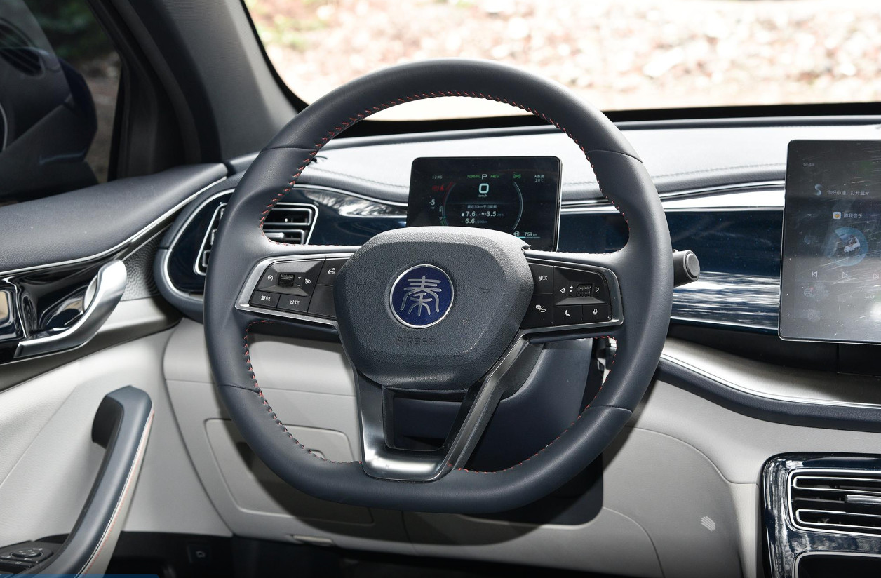 Qin ПЛЮС обязанность гибридного автомобиля DM-I 55KM 1.5L 110hp L4 вставляемая медленная 2,52 часа