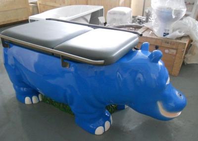 Figura bonito tabela pediatra do hipopótamo do exame