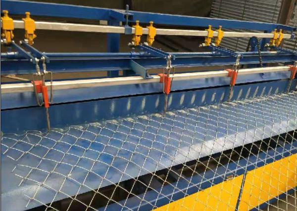 Low Noise Chain Link Fence Weaving Machine High Working Efficiency